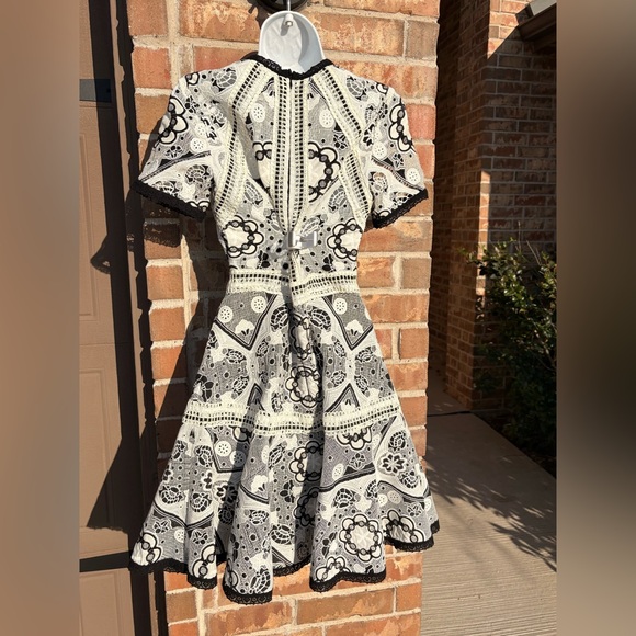 Alexis Emiliana Fit & Flare Mini Dress Black and White Diamond Lace size Medium - Picture 10 of 13